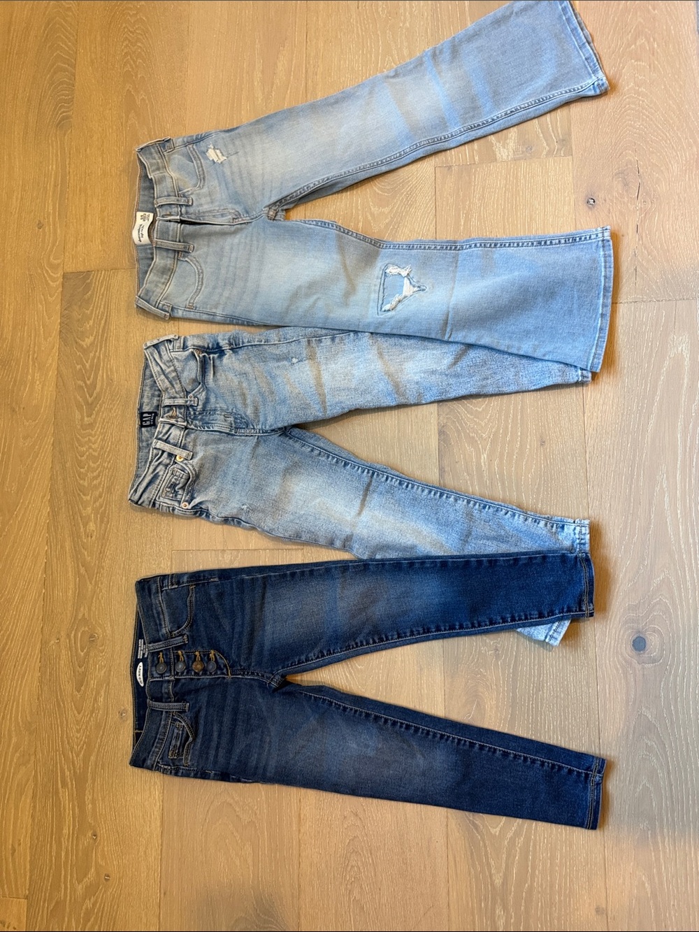 3 pairs Girls Denim Jeans - Light to Dark Wash